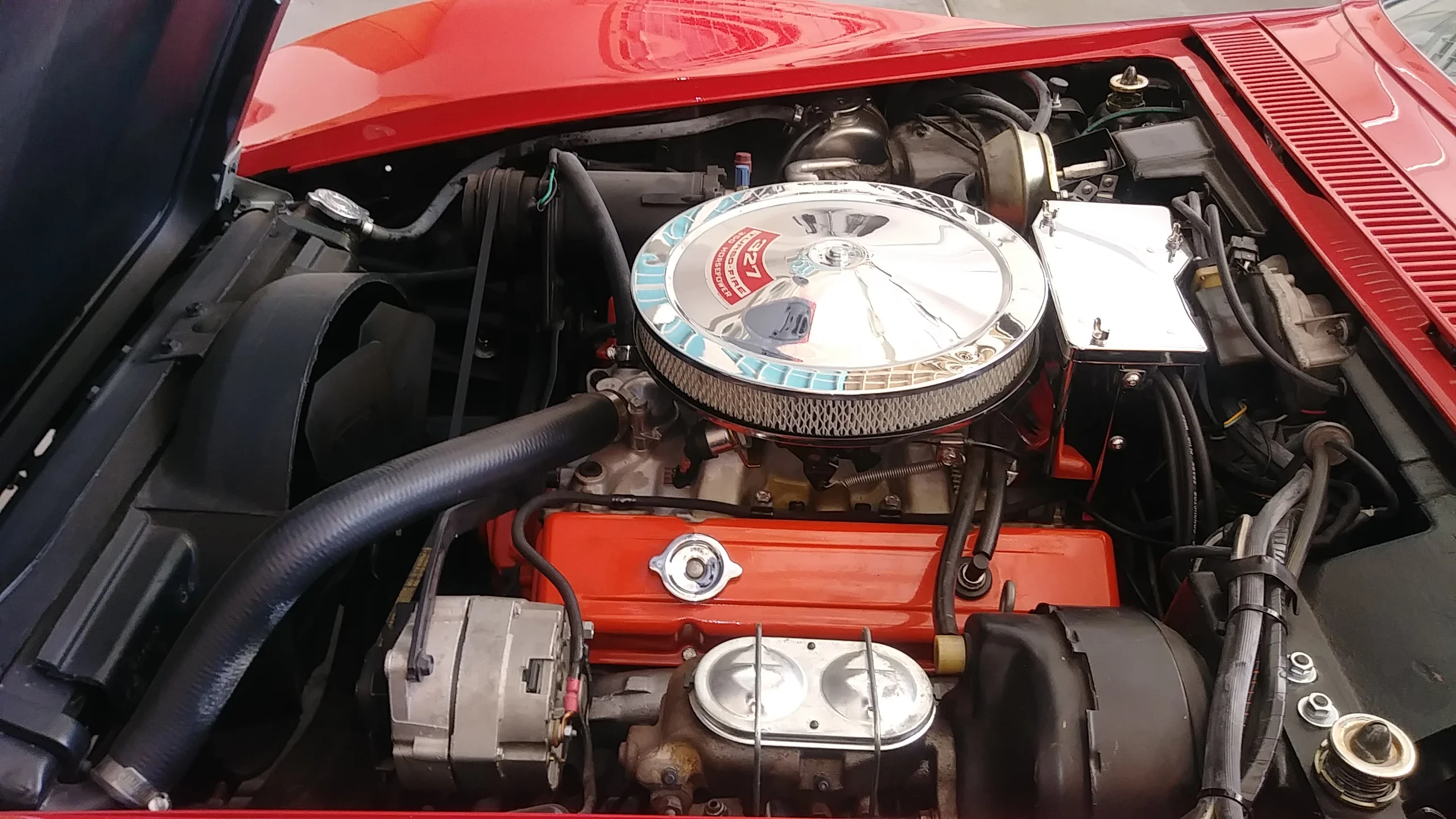 Chevrolet-Corvette-coupe-1968-Red-Black-18