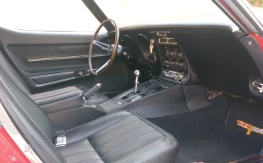 Chevrolet-Corvette-coupe-1968-Red-Black-24