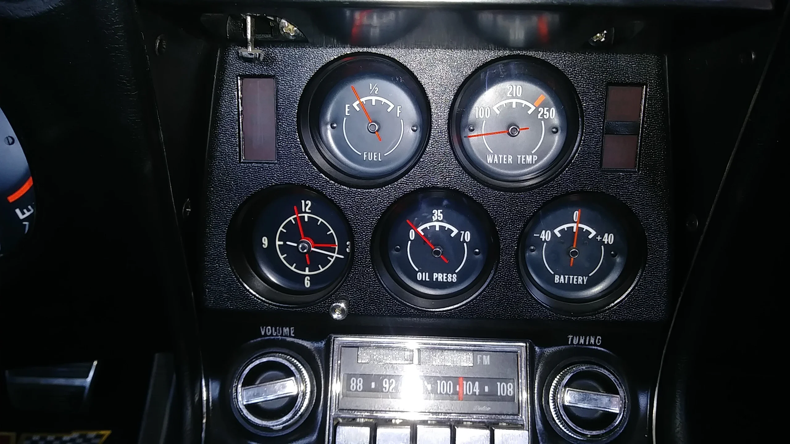Chevrolet-Corvette-coupe-1968-Red-Black-70