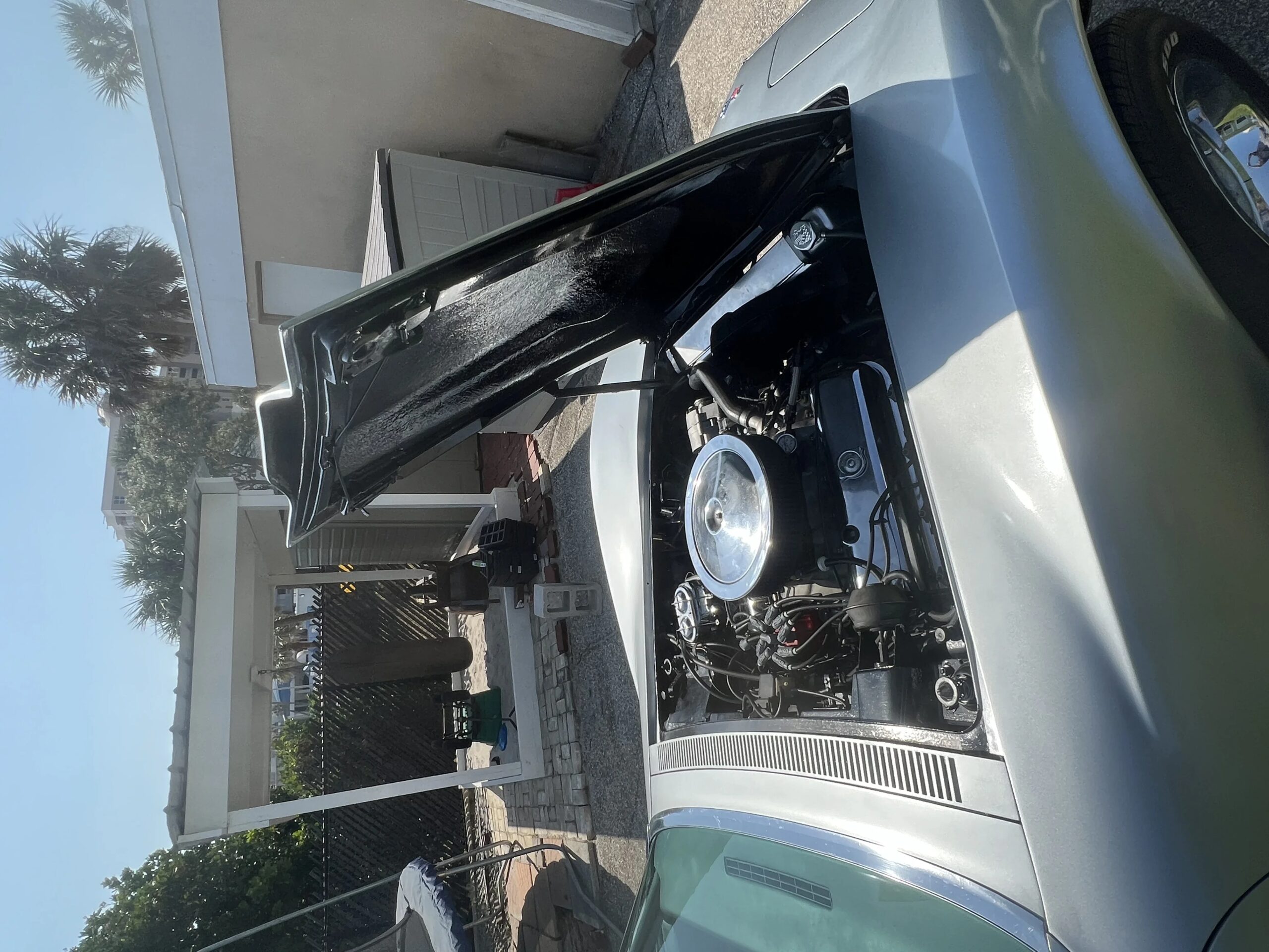 Chevrolet-Corvette-coupe-1968-Silver-Black-10