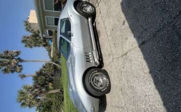 Chevrolet-Corvette-coupe-1968-Silver-Black-11