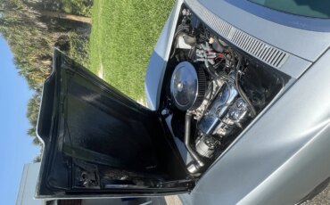 Chevrolet-Corvette-coupe-1968-Silver-Black-14