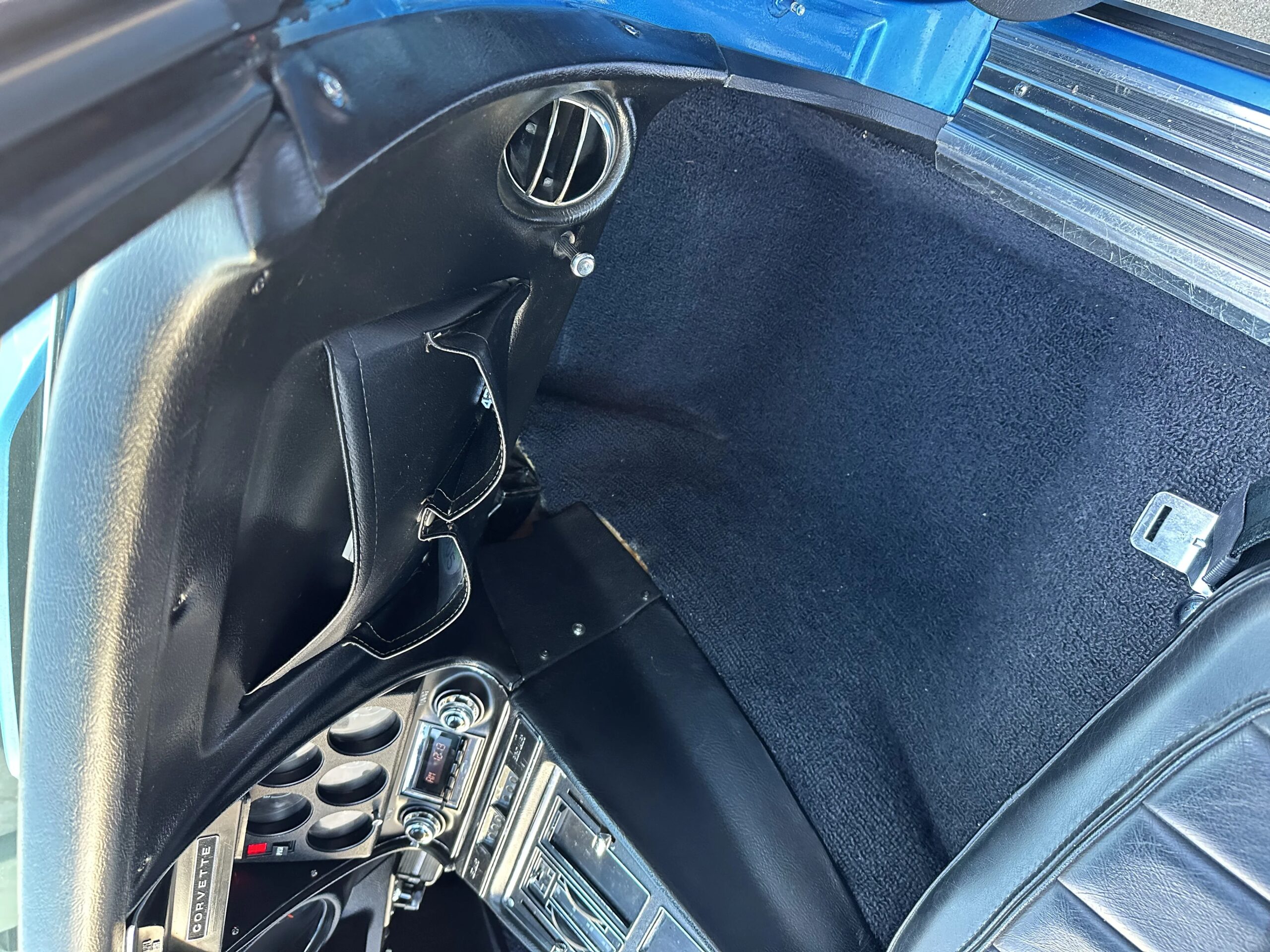 Chevrolet-Corvette-coupe-1969-Blue-Black-19