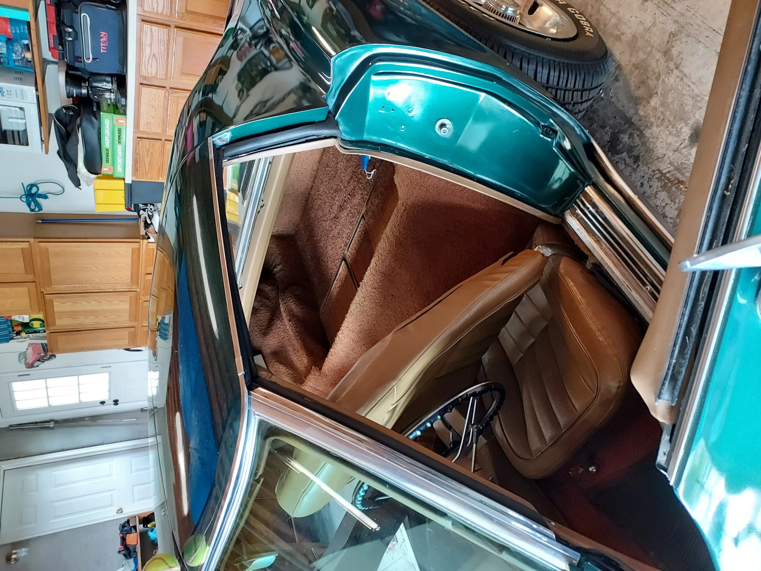 Chevrolet-Corvette-coupe-1969-Medium-Saddle-1