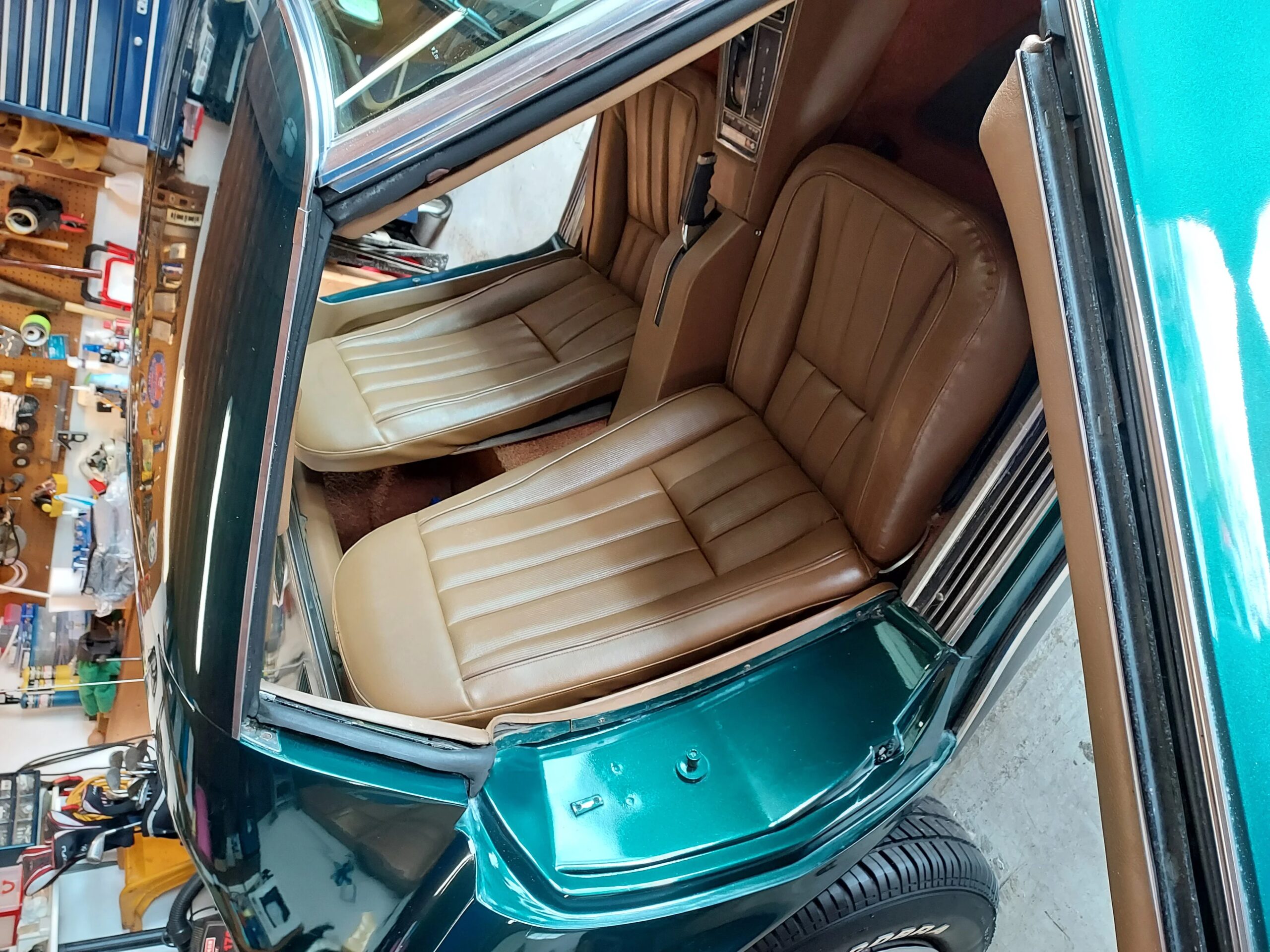 Chevrolet-Corvette-coupe-1969-Medium-Saddle-15
