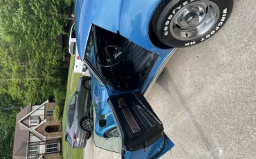 Chevrolet-Corvette-coupe-1970-Blue-Black-2