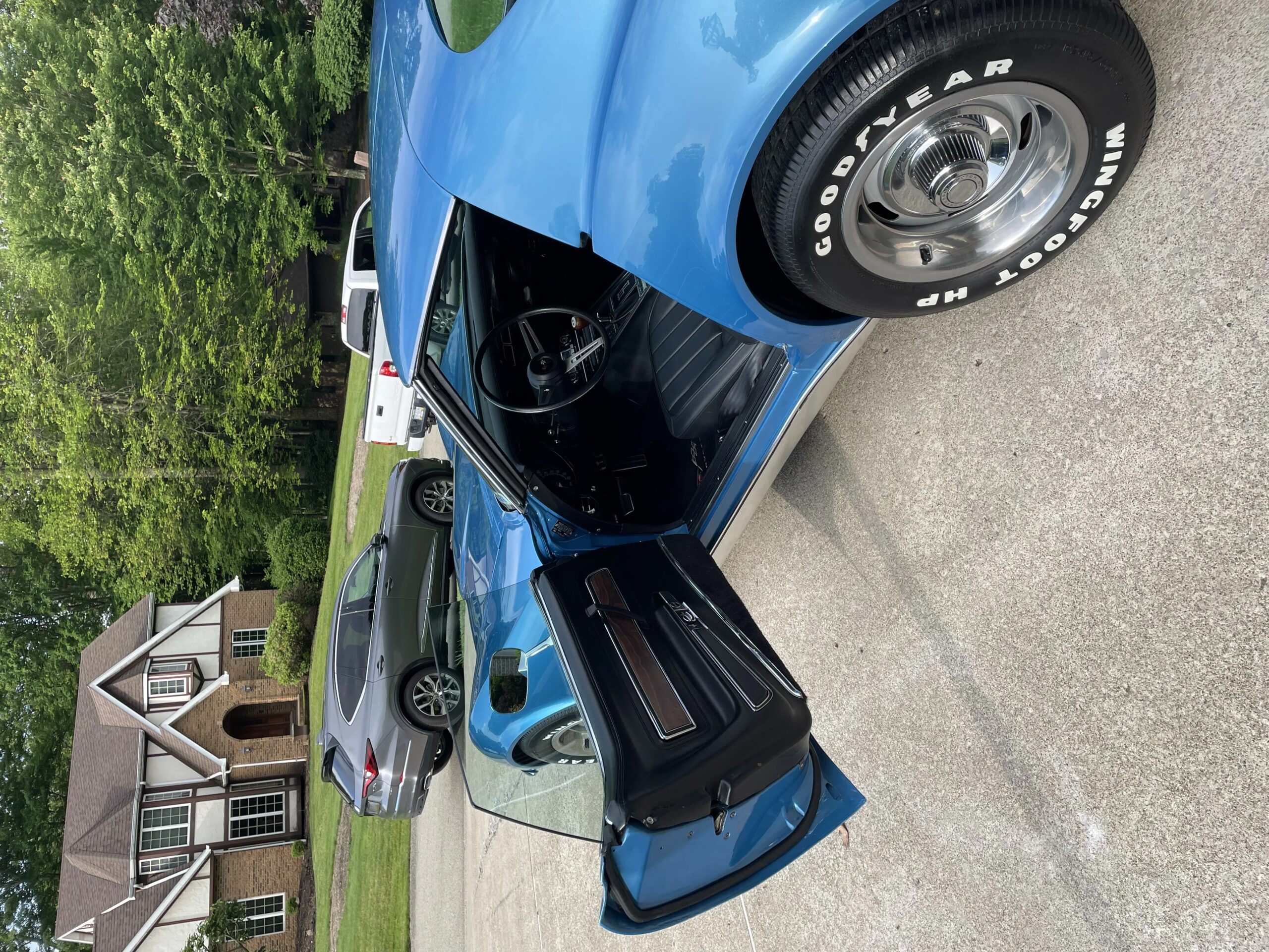 Chevrolet-Corvette-coupe-1970-Blue-Black-2