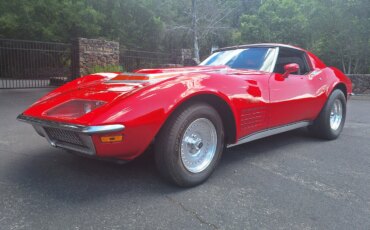 Chevrolet-Corvette-coupe-1970-Red-Black-2