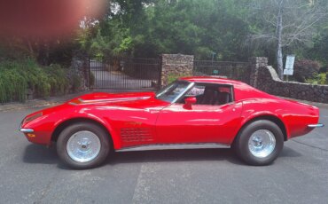 Chevrolet-Corvette-coupe-1970-Red-Black-5