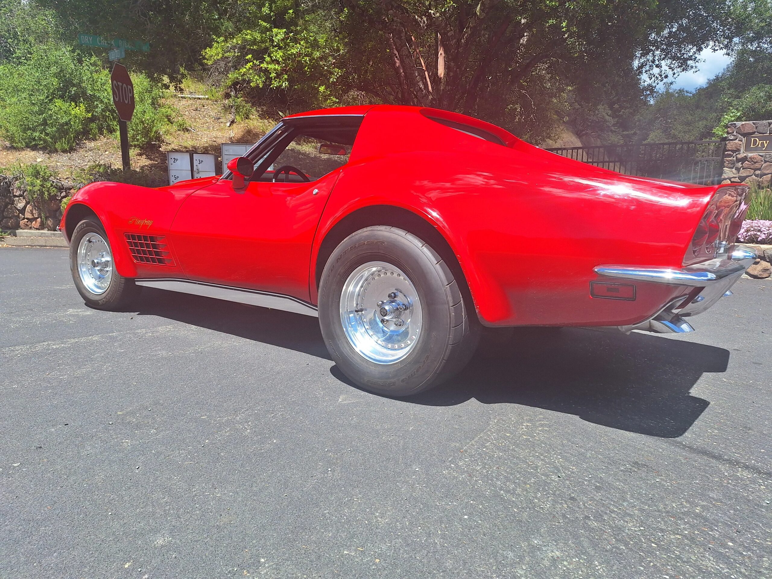 Chevrolet-Corvette-coupe-1970-Red-Black-8
