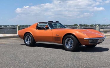 Chevrolet-Corvette-coupe-1971-Orange-Black-4