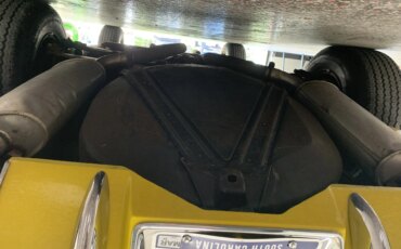 Chevrolet-Corvette-coupe-1971-Yellow-Black-16