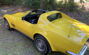 Chevrolet-Corvette-coupe-1971-Yellow-Black-23