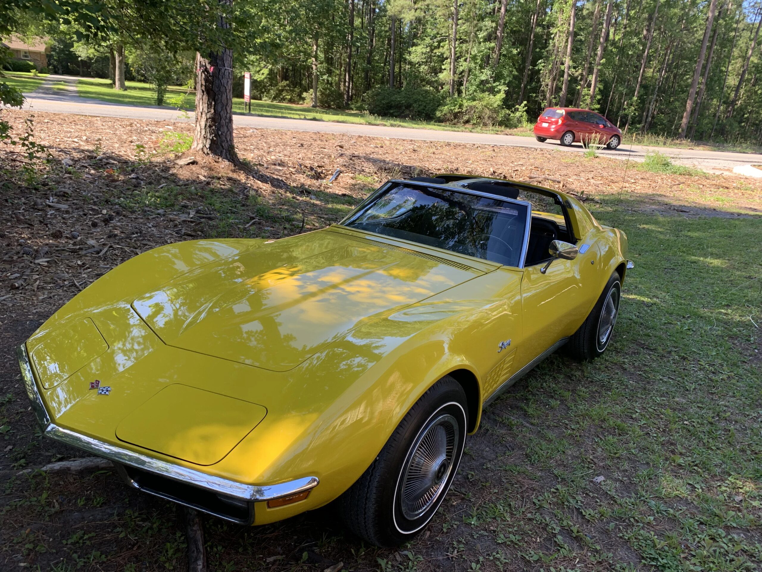 Chevrolet-Corvette-coupe-1971-Yellow-Black-25
