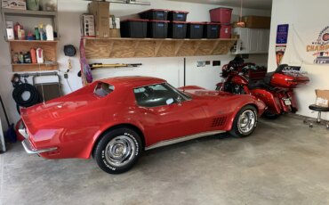 Chevrolet-Corvette-coupe-1972-Red-Black-3