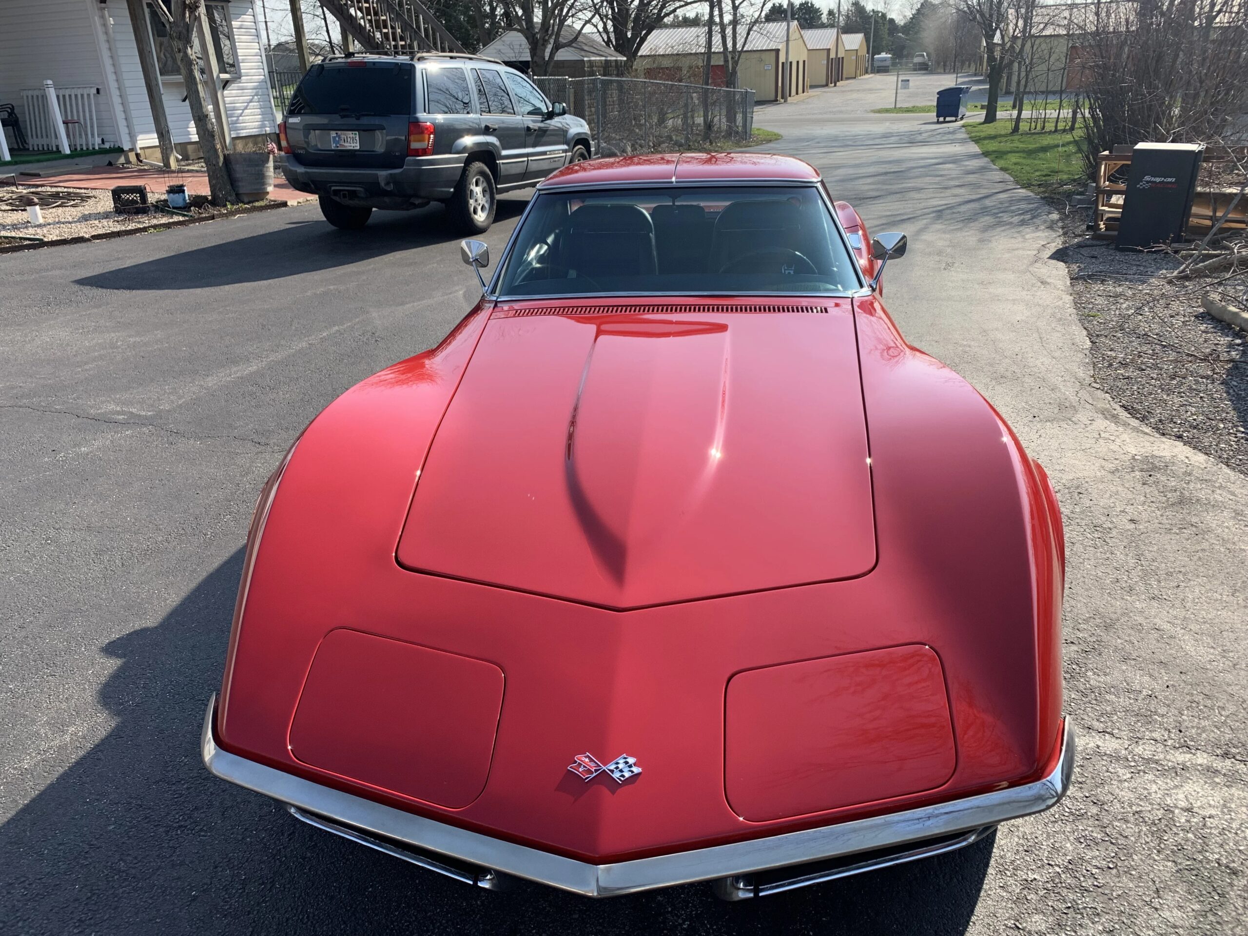 Chevrolet-Corvette-coupe-1972-Red-Black
