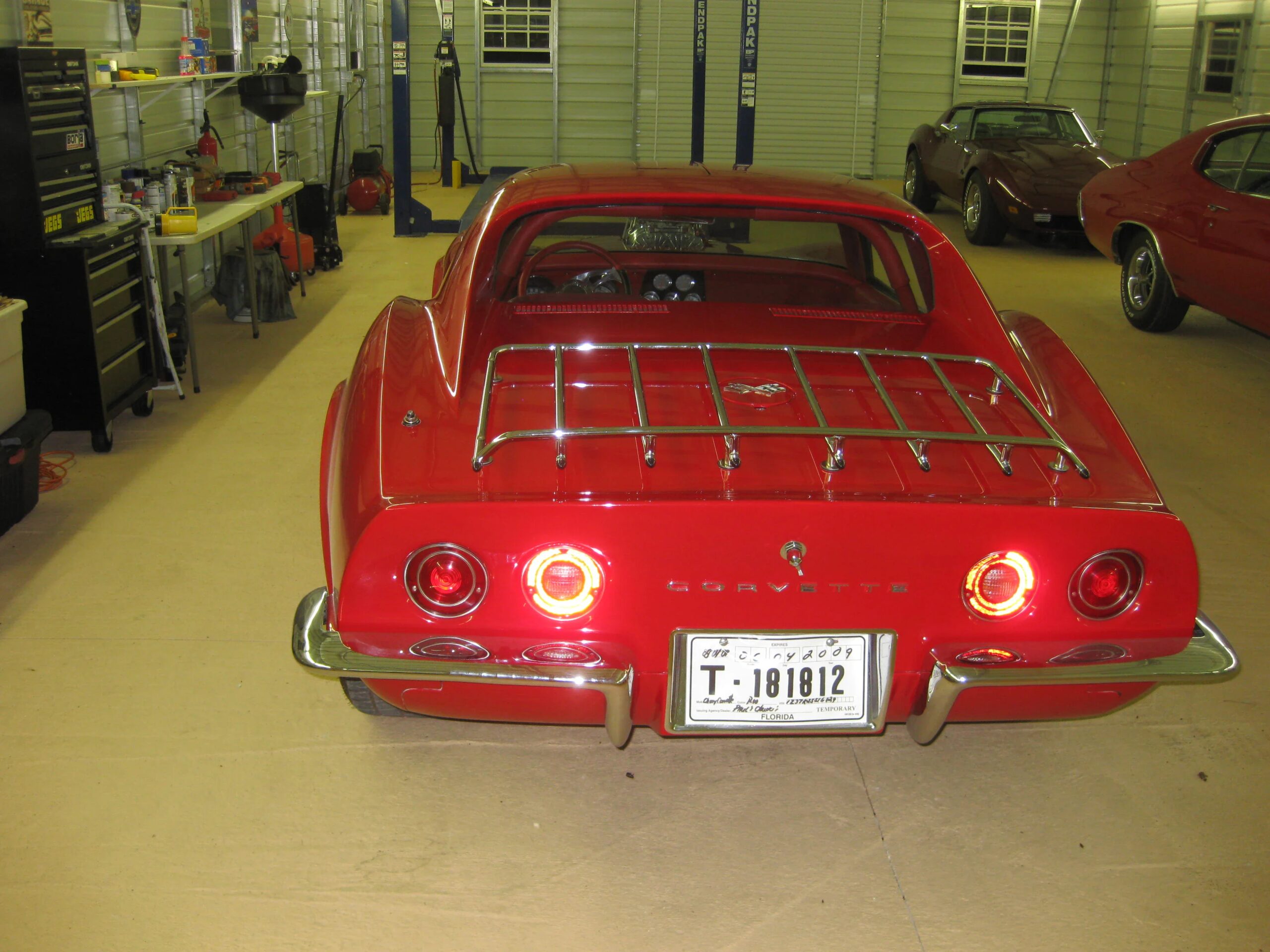 Chevrolet-Corvette-coupe-1972-Red-Red-1