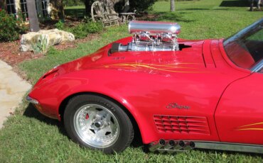 Chevrolet-Corvette-coupe-1972-Red-Red-10