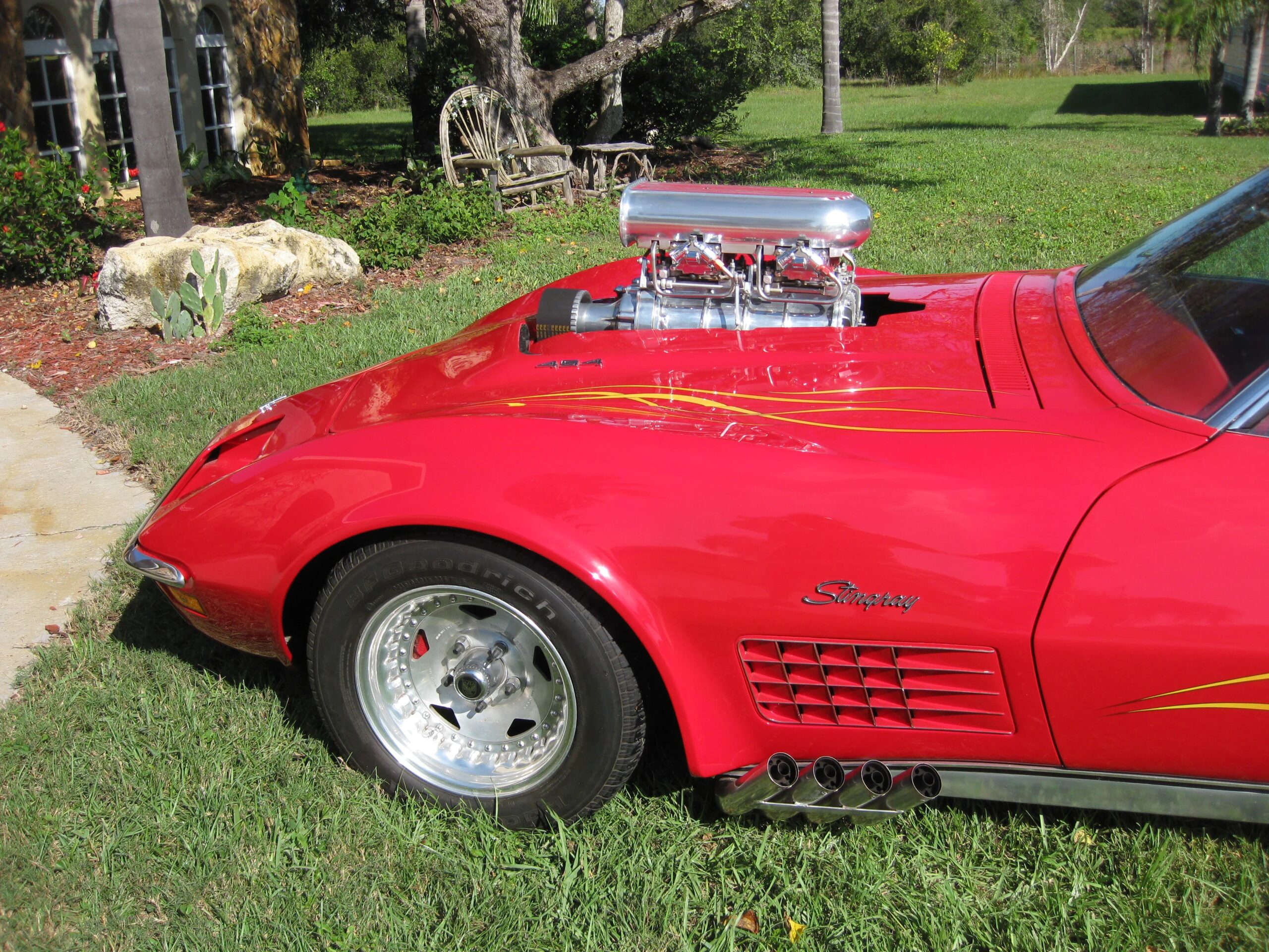 Chevrolet-Corvette-coupe-1972-Red-Red-10