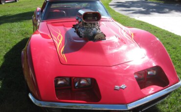 Chevrolet-Corvette-coupe-1972-Red-Red-12