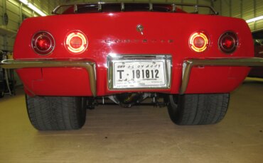 Chevrolet-Corvette-coupe-1972-Red-Red-4