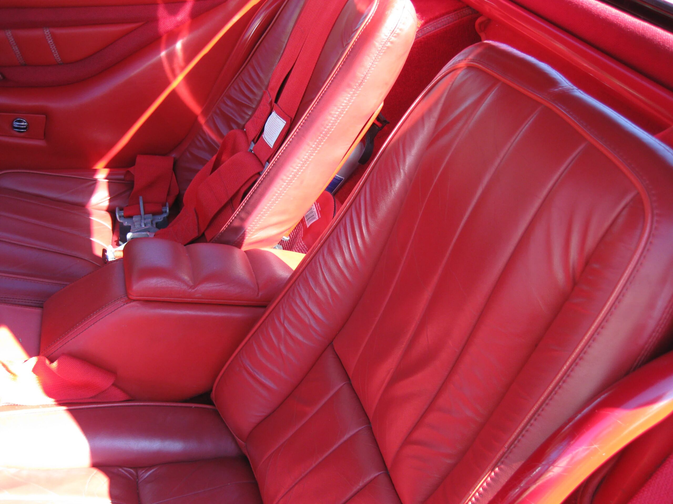 Chevrolet-Corvette-coupe-1972-Red-Red-7