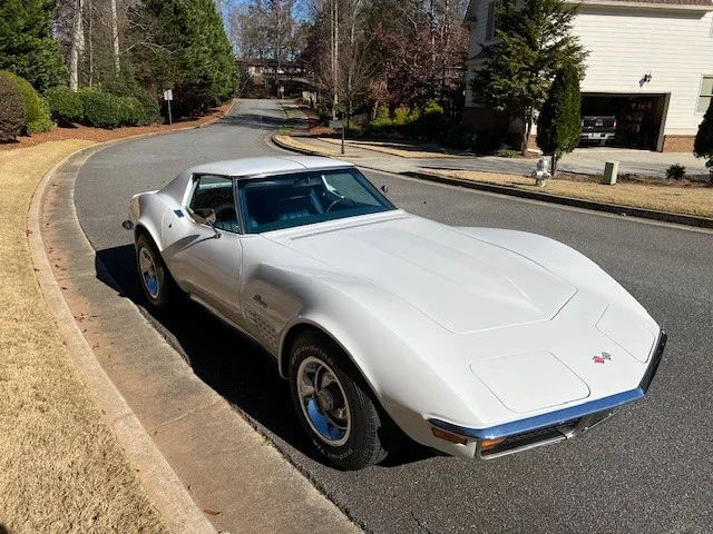 Chevrolet-Corvette-coupe-1972-White-Blue-7