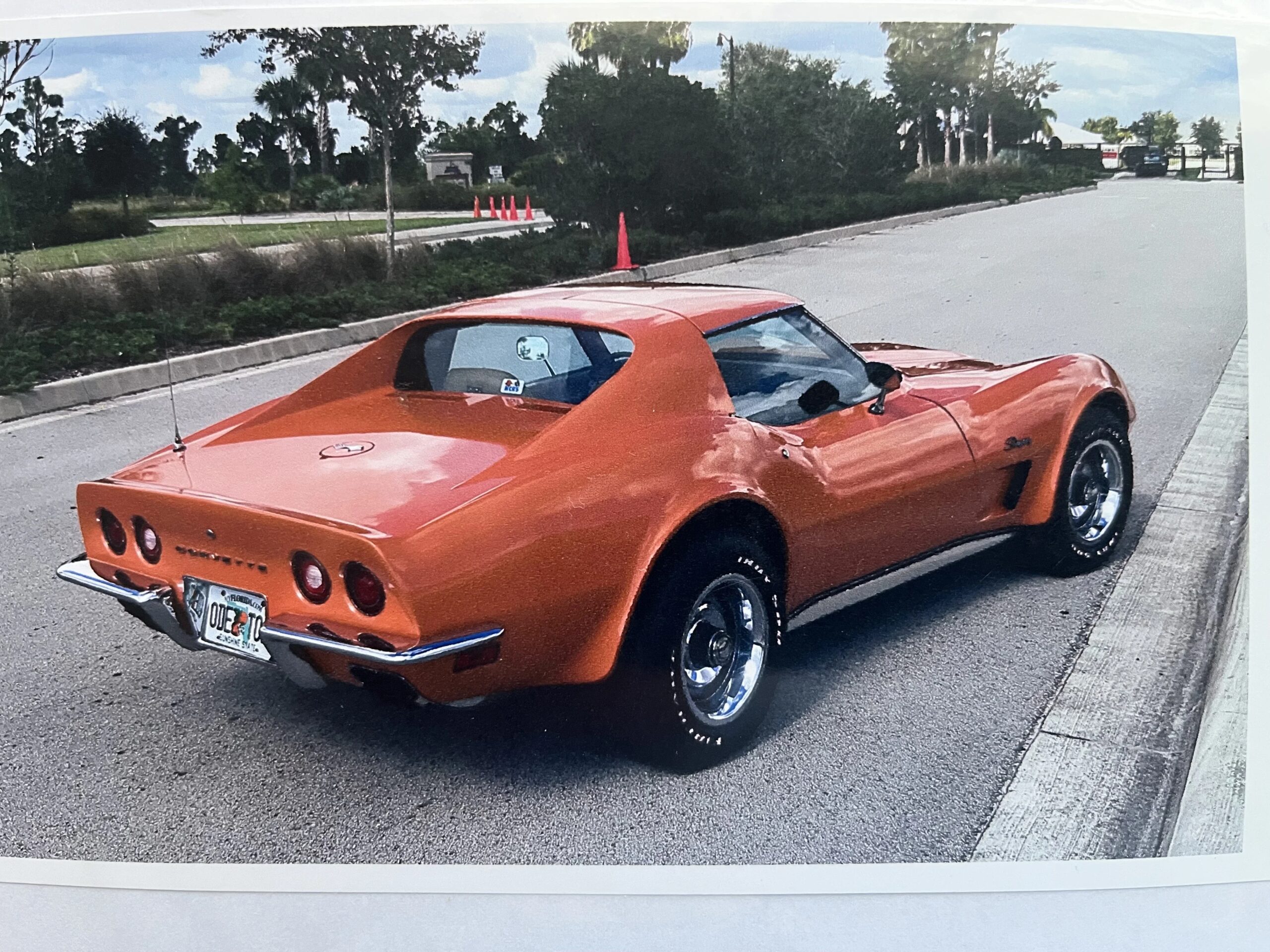 Chevrolet-Corvette-coupe-1973-Orange-Medium-Saddle-3