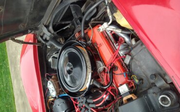 Chevrolet-Corvette-coupe-1974-Red-Tan-4