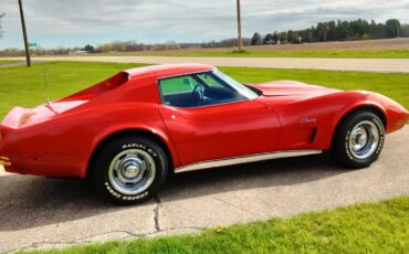 Chevrolet-Corvette-coupe-1975-Red-Tan-1
