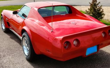 Chevrolet-Corvette-coupe-1975-Red-Tan-2