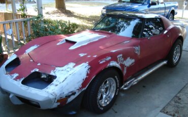 Chevrolet-Corvette-coupe-1976-Red-Black-12