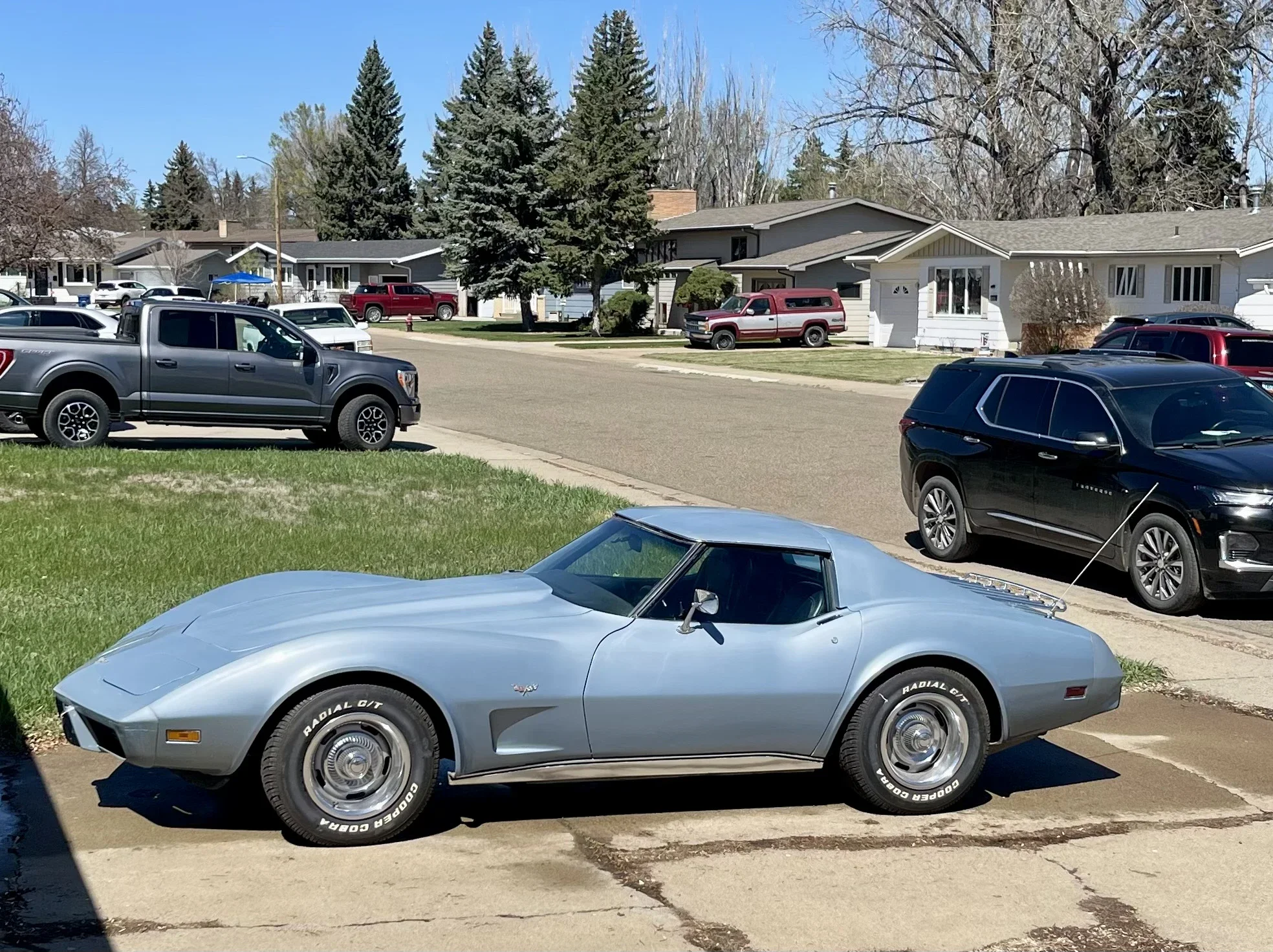 Chevrolet-Corvette-coupe-1977-2