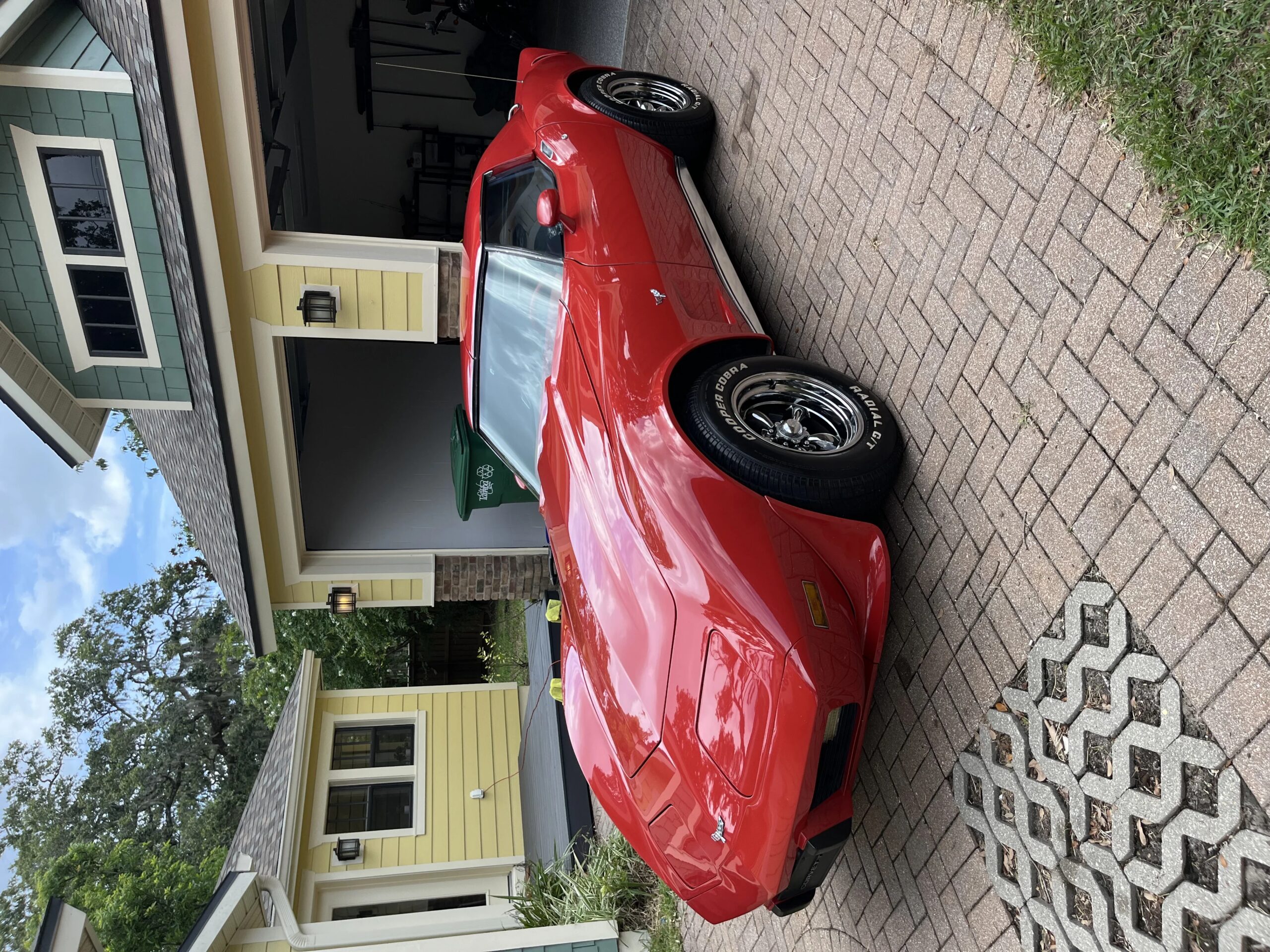 Chevrolet-Corvette-coupe-1977-Red-Red-12
