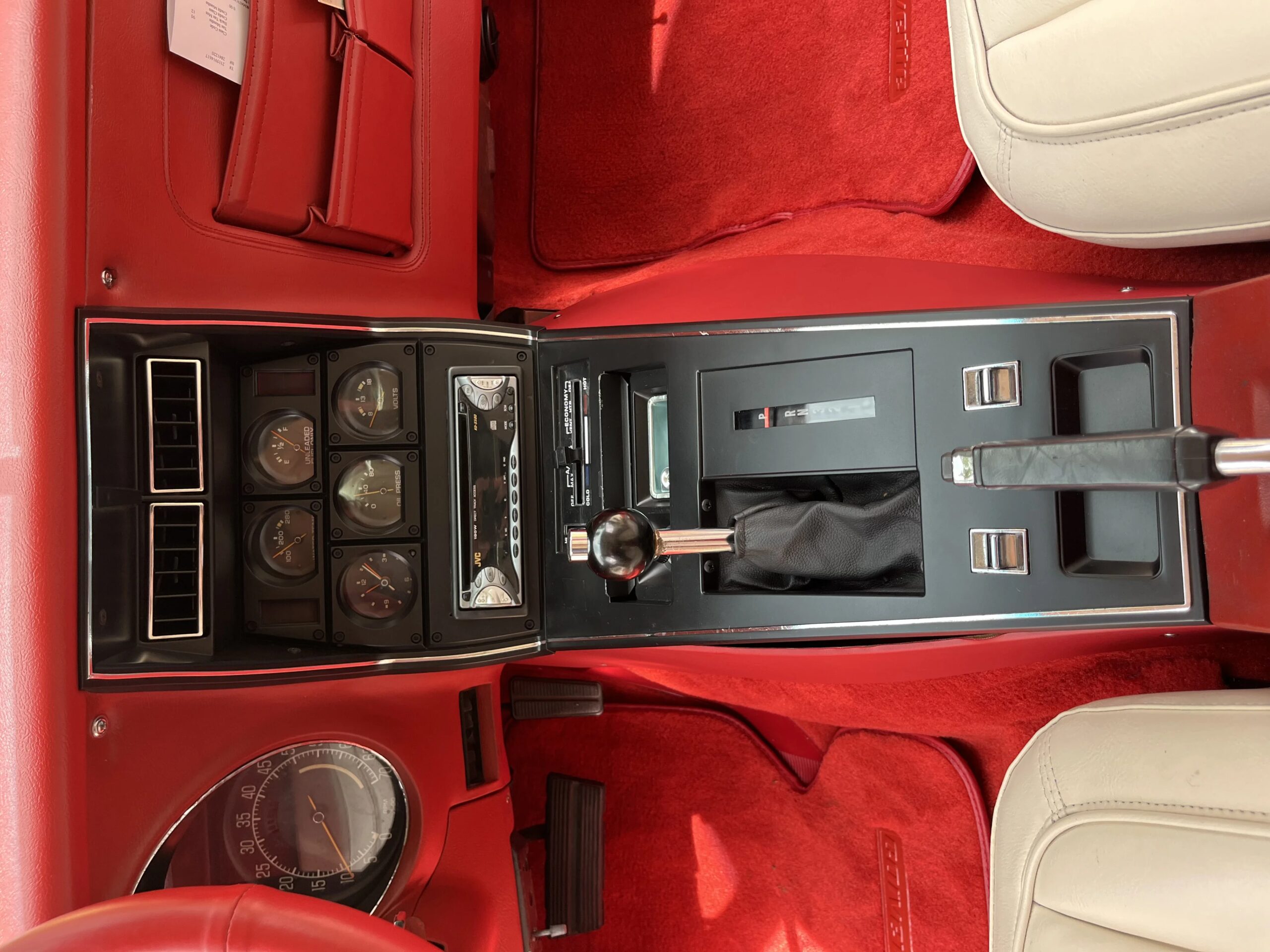 Chevrolet-Corvette-coupe-1977-Red-Red-15
