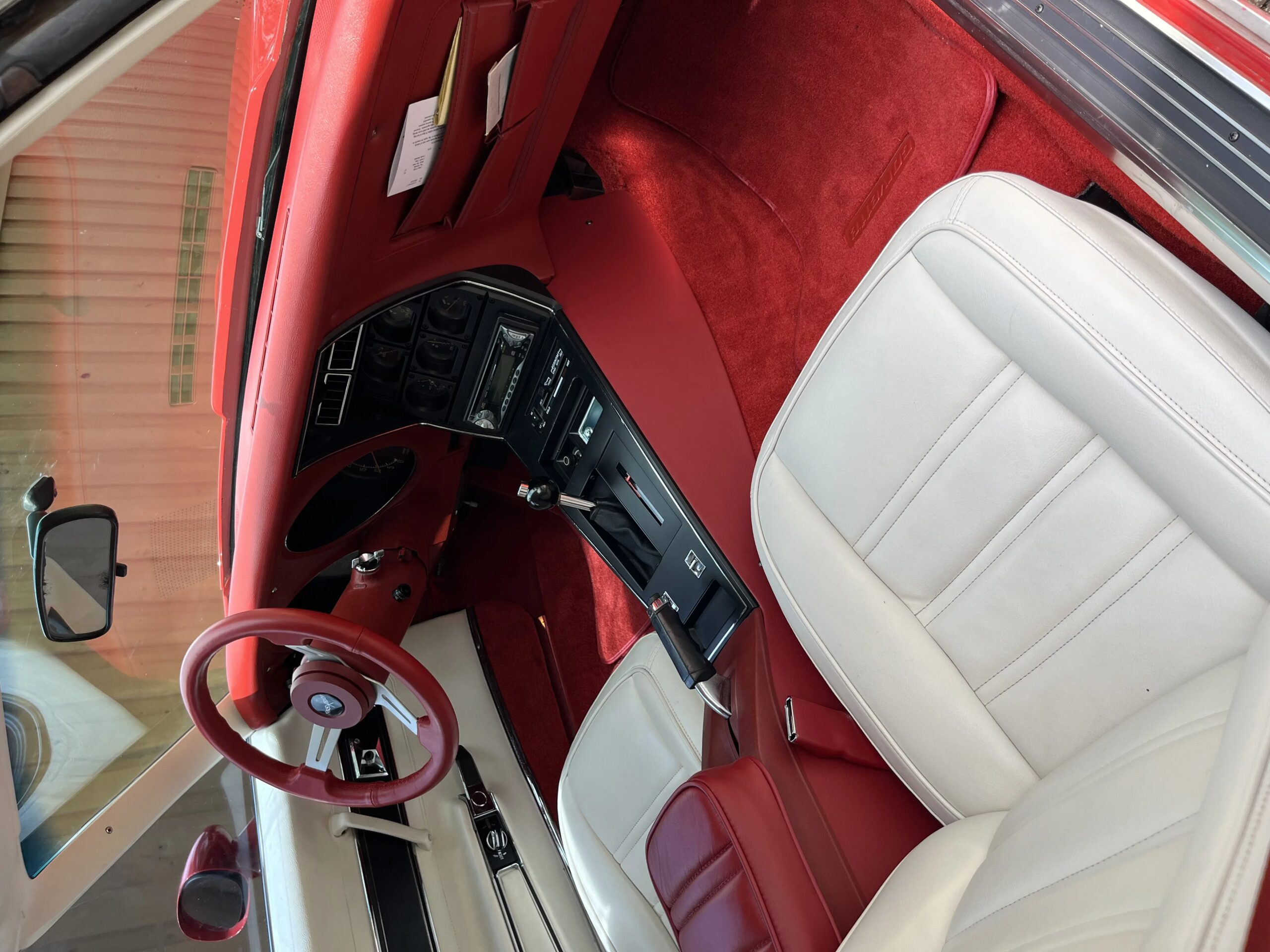 Chevrolet-Corvette-coupe-1977-Red-Red-19