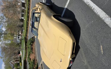 Chevrolet-Corvette-coupe-1977-Tan-Tan