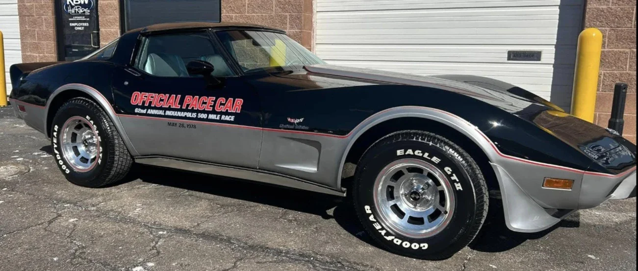 Chevrolet-Corvette-coupe-1978-Black-Silver-10