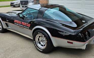 Chevrolet-Corvette-coupe-1978-Black-Silver-4