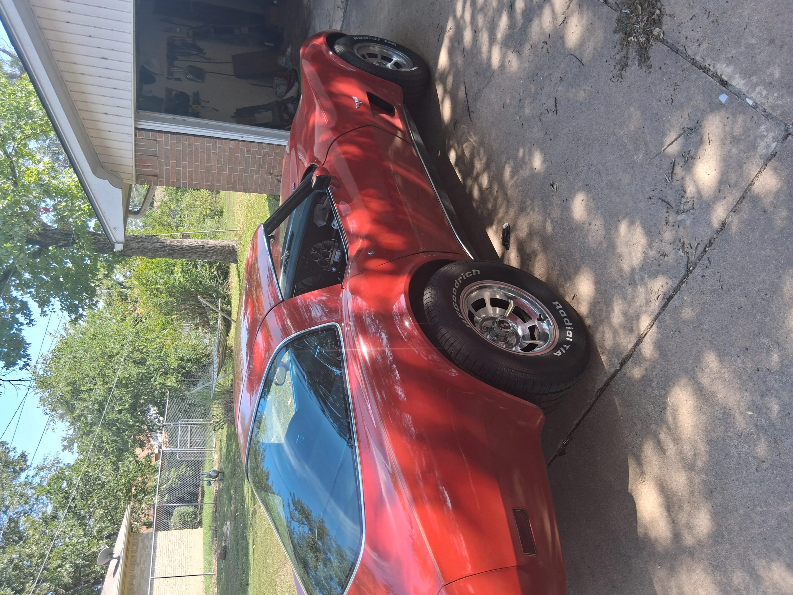 Chevrolet-Corvette-coupe-1978-Red-Black-3