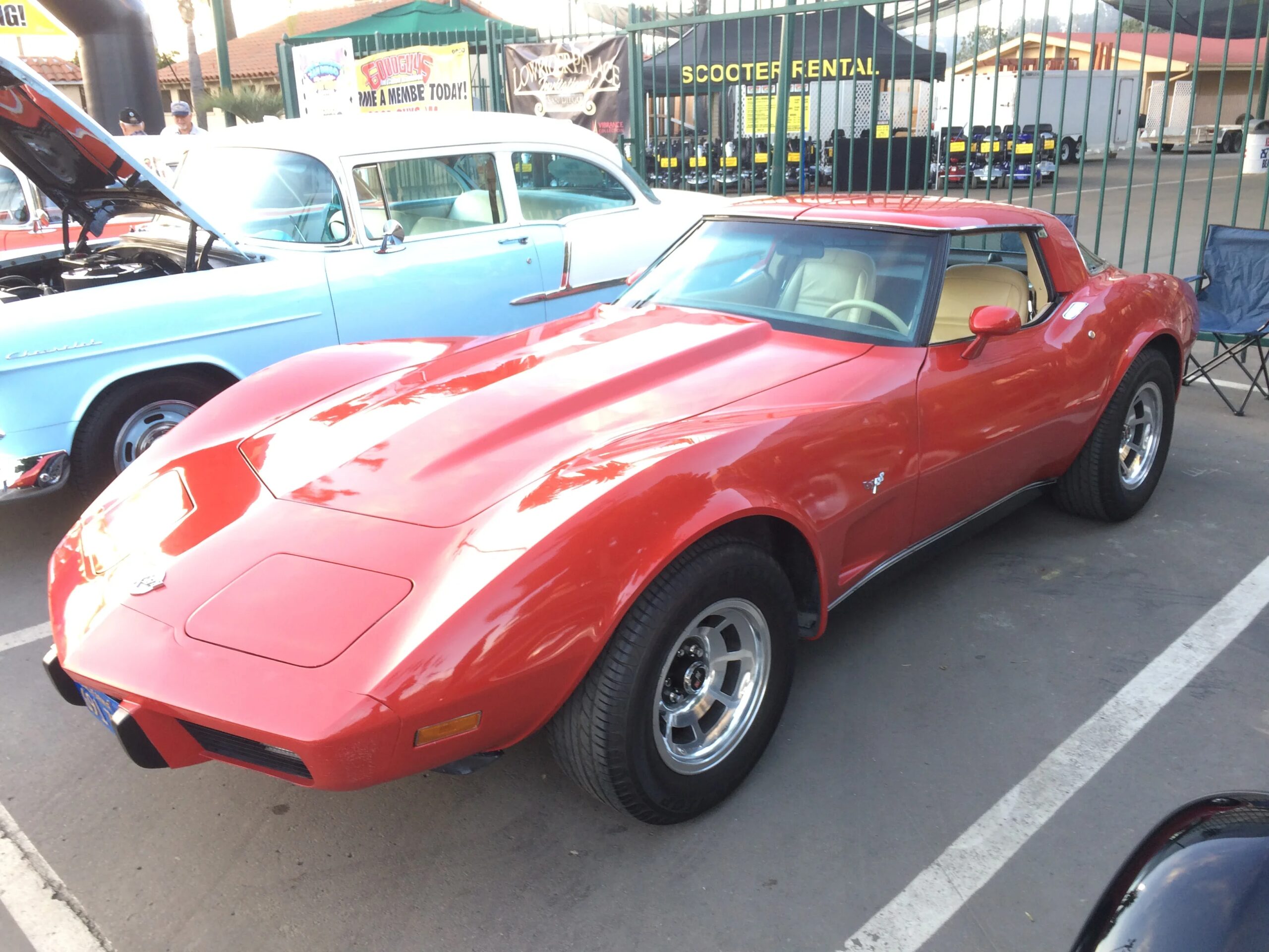 Chevrolet-Corvette-coupe-1978-Red-Tan-3