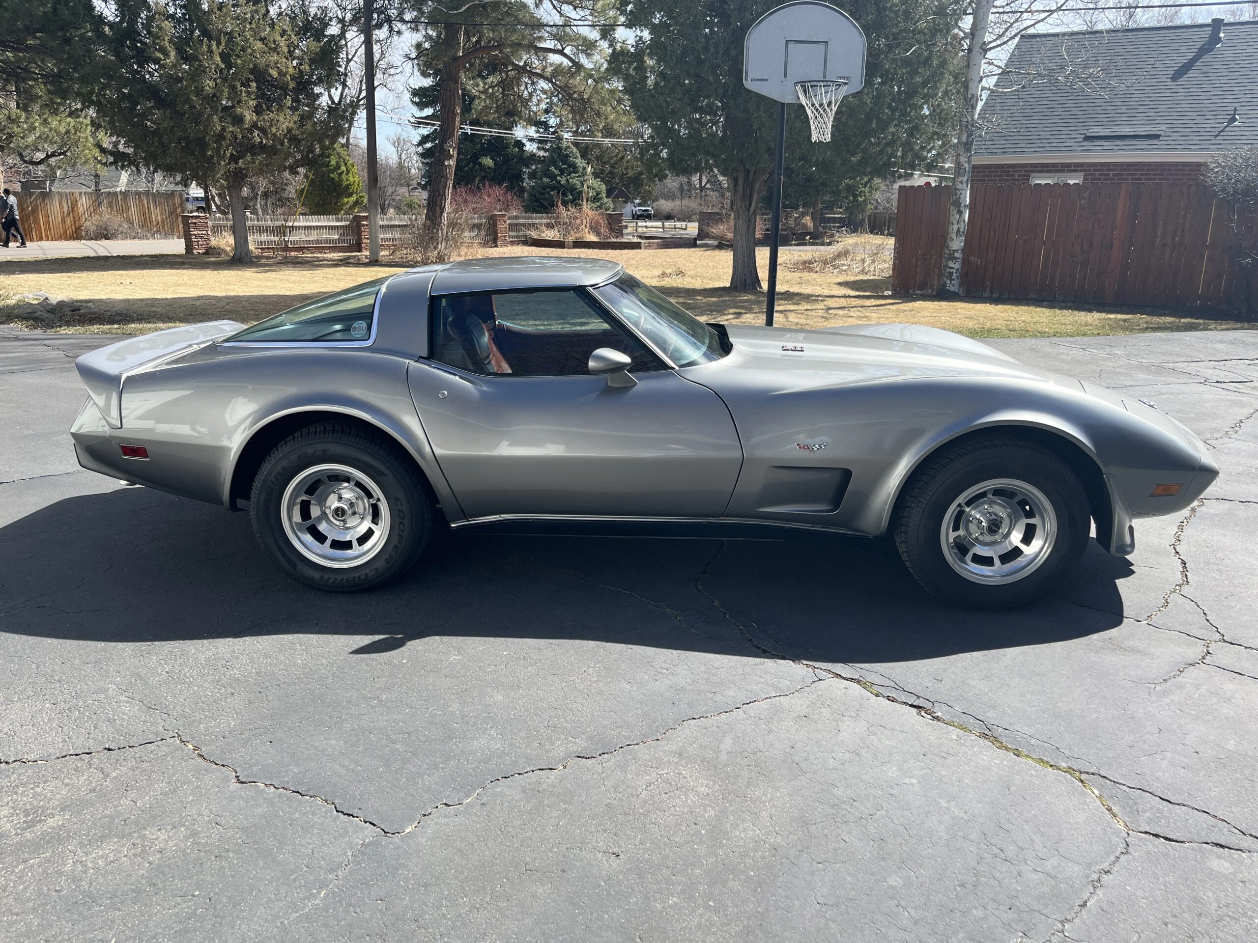 Chevrolet-Corvette-coupe-1978-Saffron-2