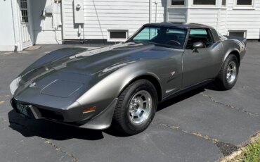 Chevrolet-Corvette-coupe-1978-Saffron-9