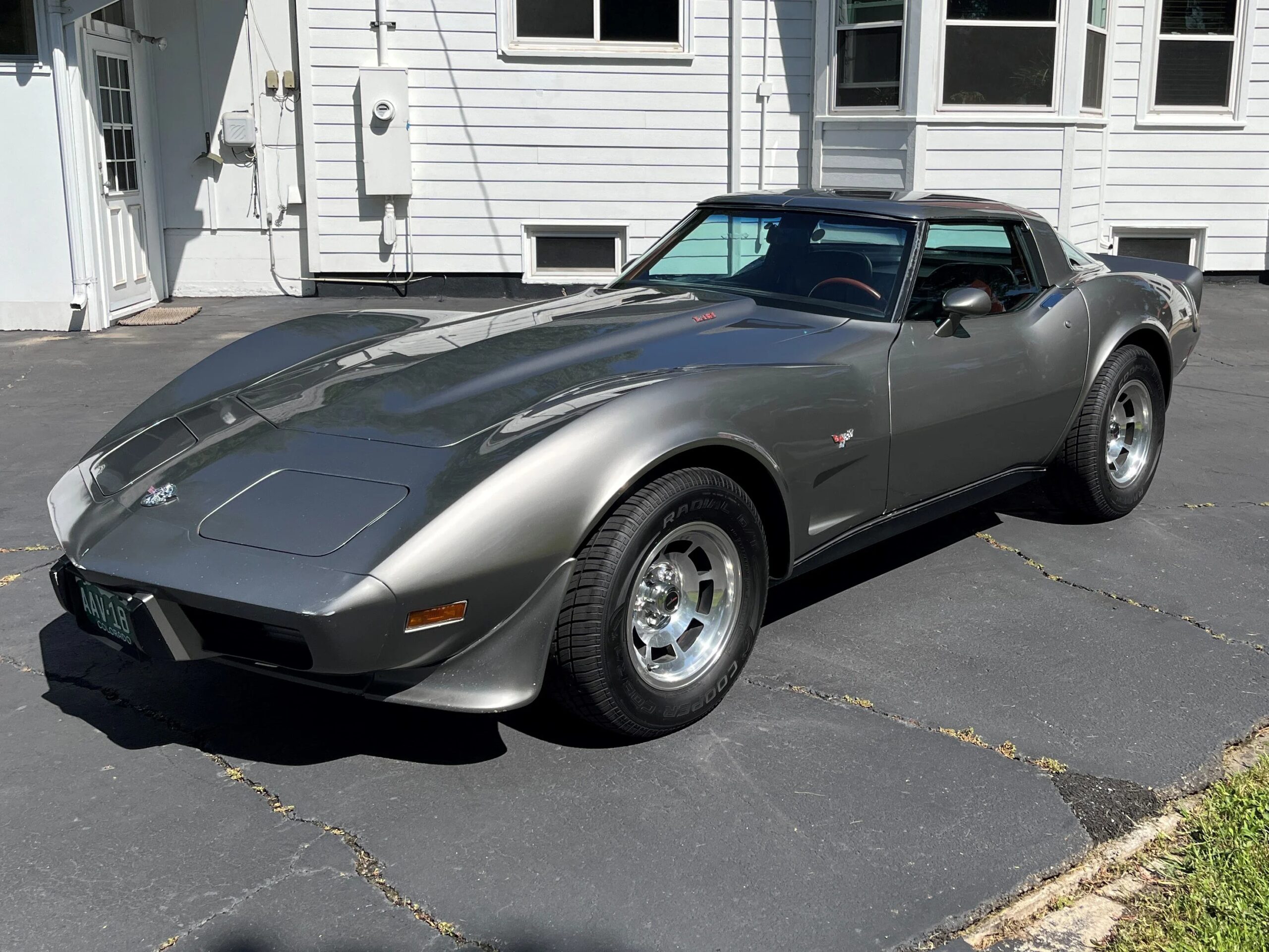 Chevrolet-Corvette-coupe-1978-Saffron-9