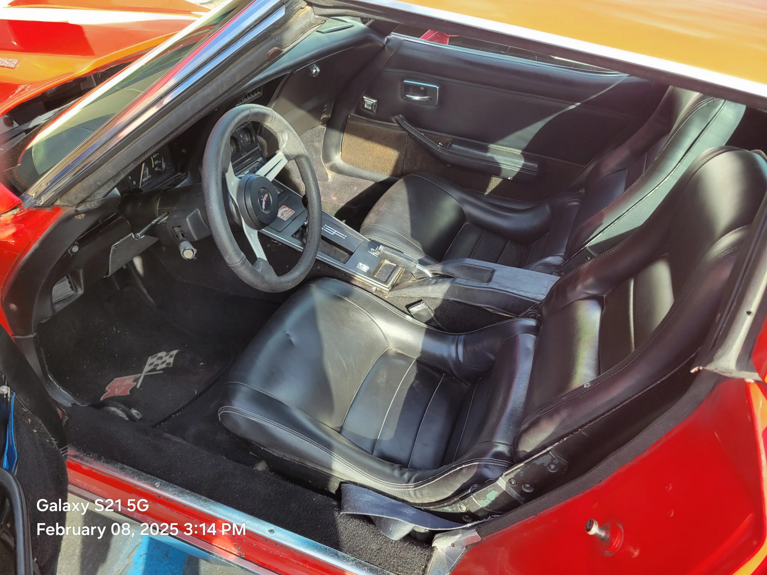 Chevrolet-Corvette-coupe-1979-Red-Black-15
