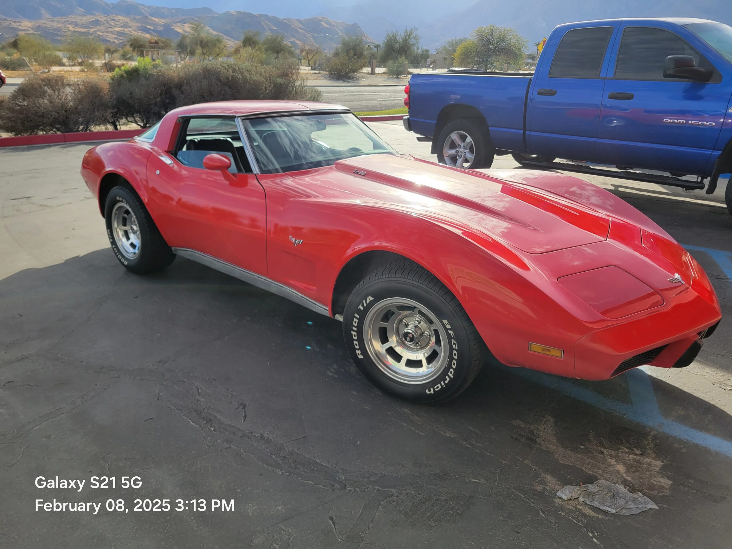 Chevrolet-Corvette-coupe-1979-Red-Black-3