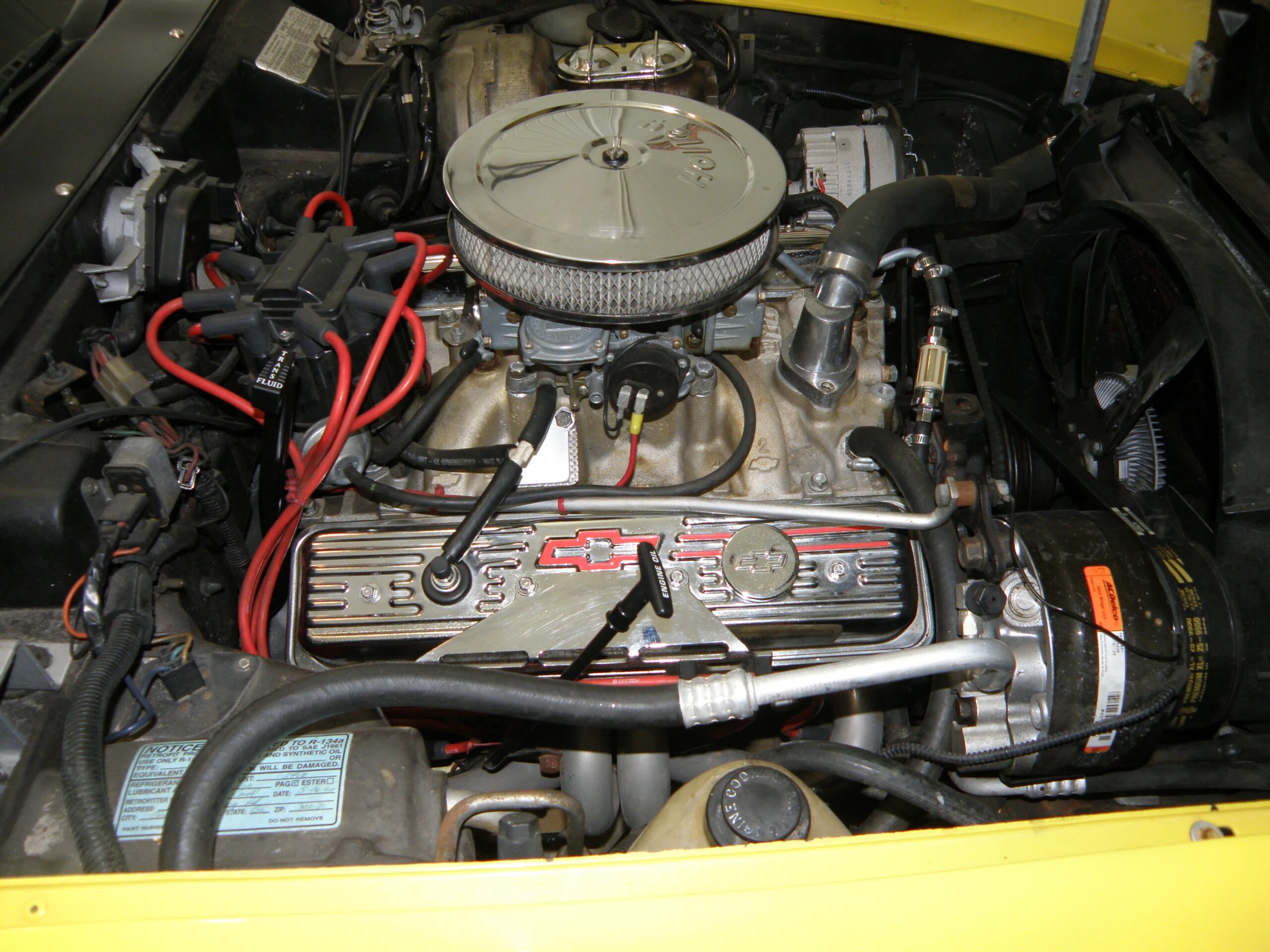 Chevrolet-Corvette-coupe-1979-Yellow-Black-1