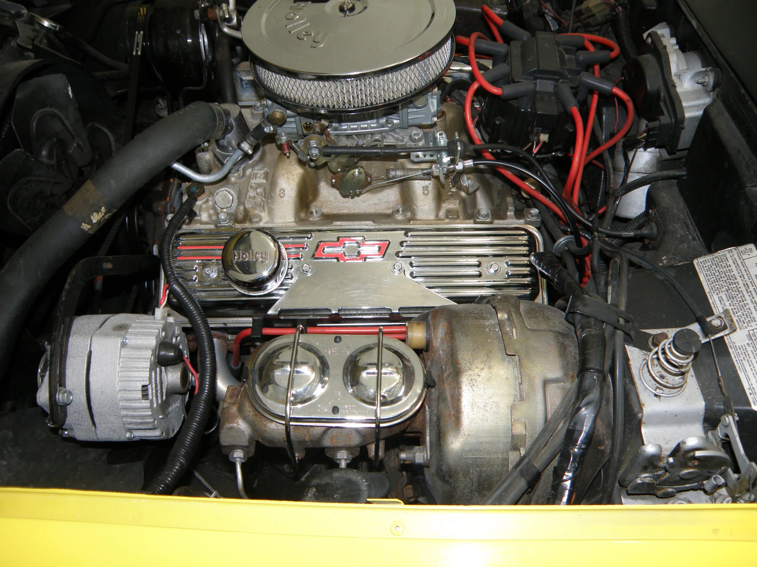 Chevrolet-Corvette-coupe-1979-Yellow-Black-18