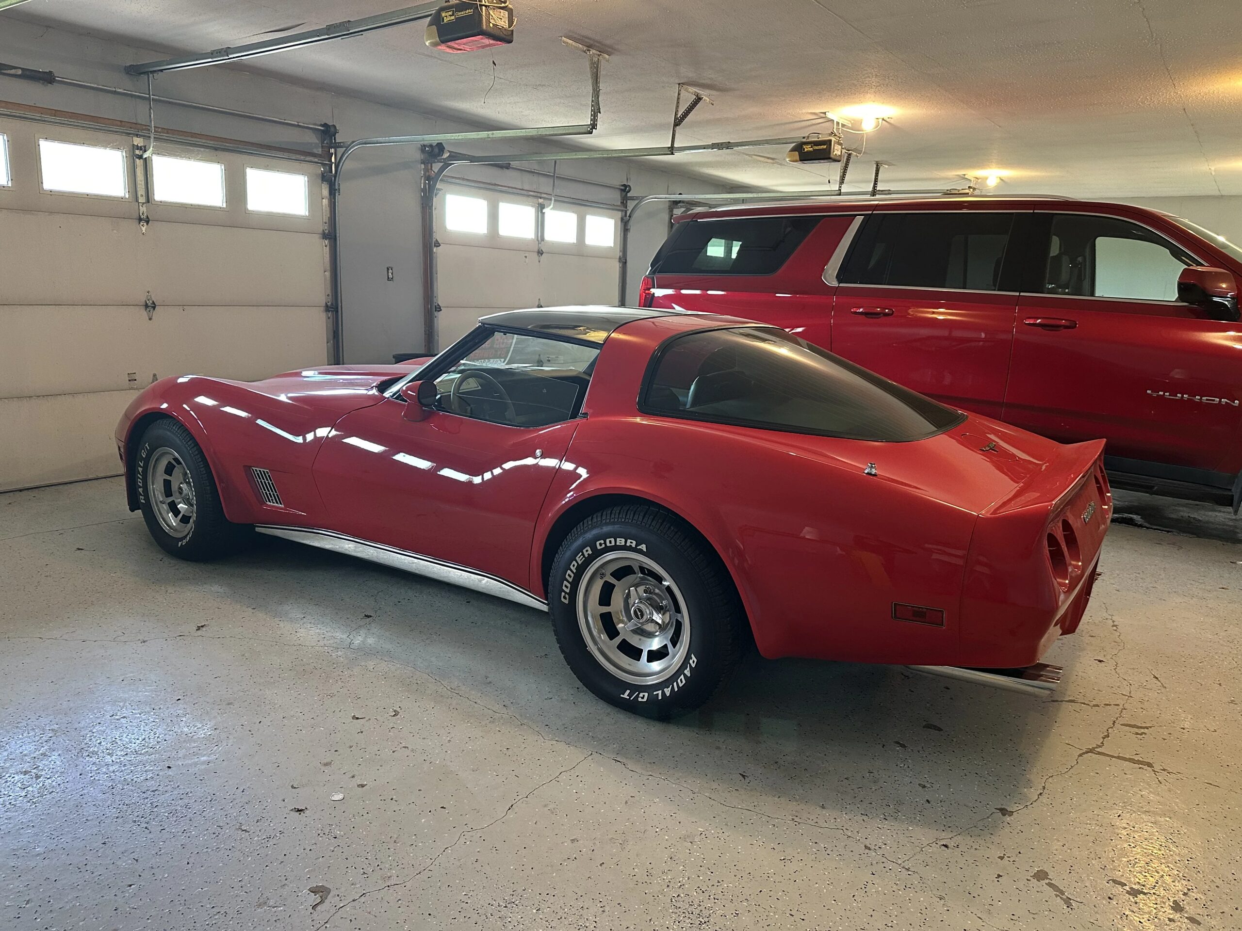 Chevrolet-Corvette-coupe-1981-Red-Custom-1