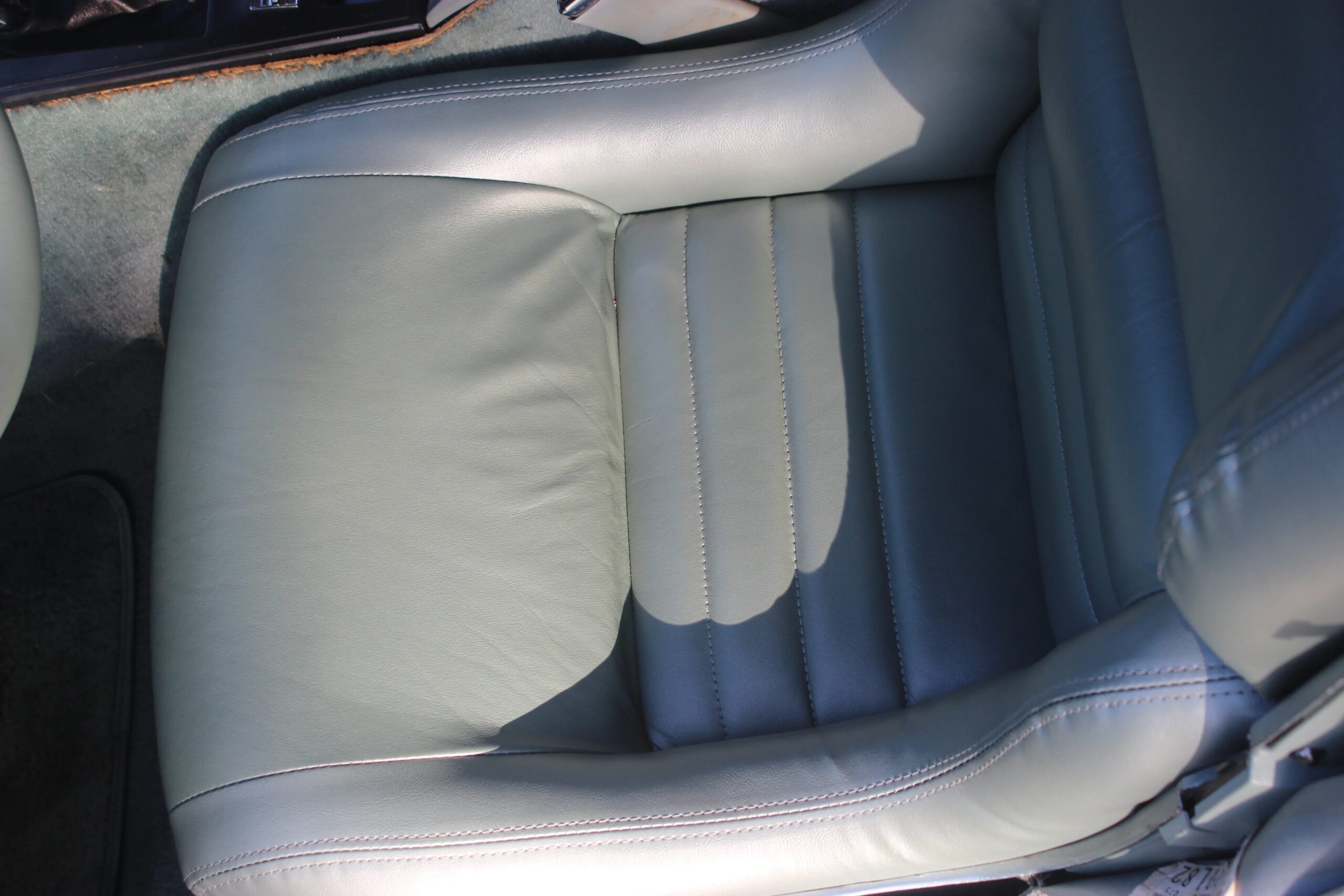 Chevrolet-Corvette-coupe-1982-Other-Green-7